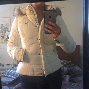 ⛸☃️❄️Hollister puffer coat